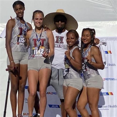 Girls 4x100m Relay State Champions